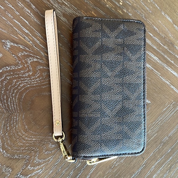 Michael Kors brown khaki mk zipper wristlet clutch wallet - Picture 2 of 5